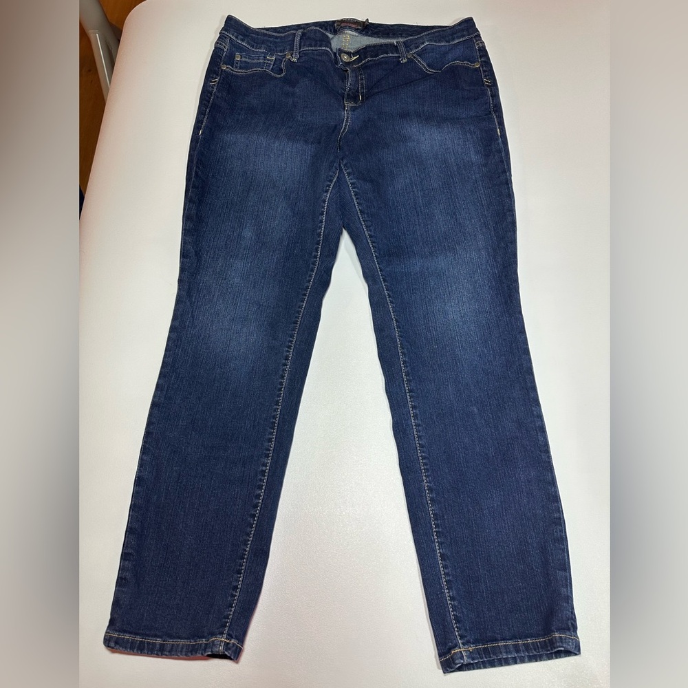 Torrid Jeans Women’s 16R Boyfriend straight dark wash vintage stretch high rise